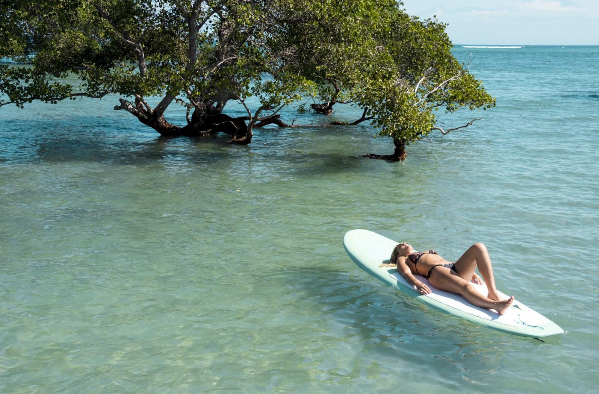 Myamo Beach Lodge Jereweh Екстер'єр фото