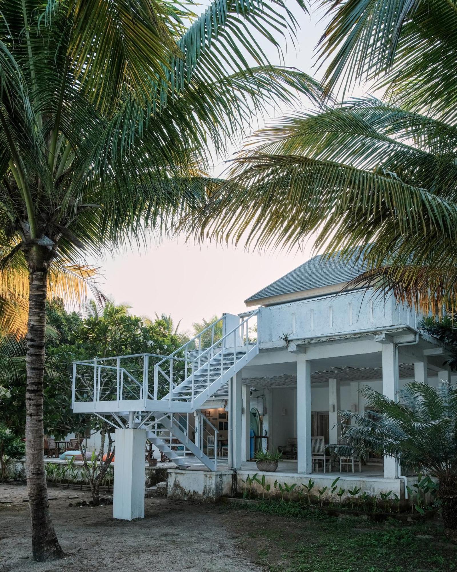 Myamo Beach Lodge Jereweh Екстер'єр фото