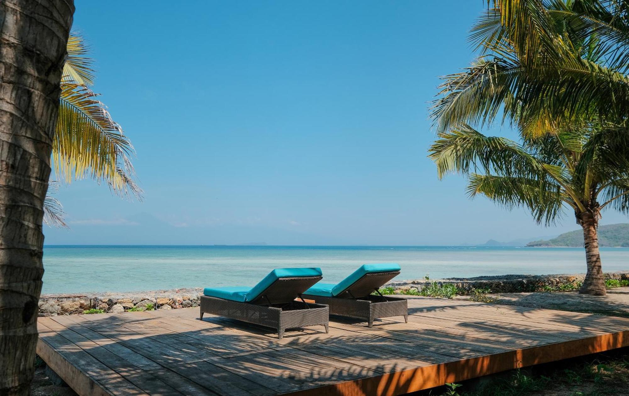 Myamo Beach Lodge Jereweh Екстер'єр фото