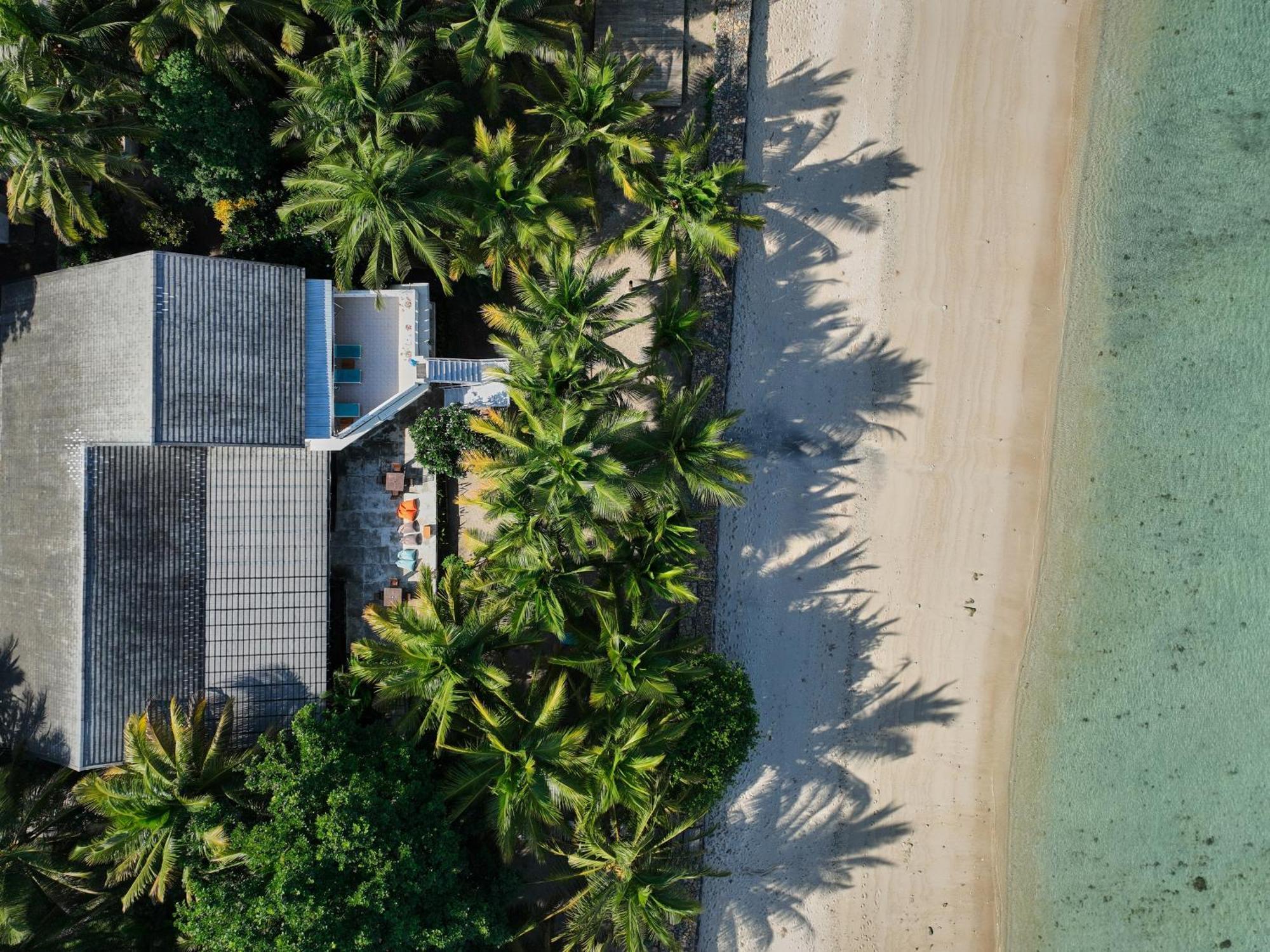 Myamo Beach Lodge Jereweh Екстер'єр фото